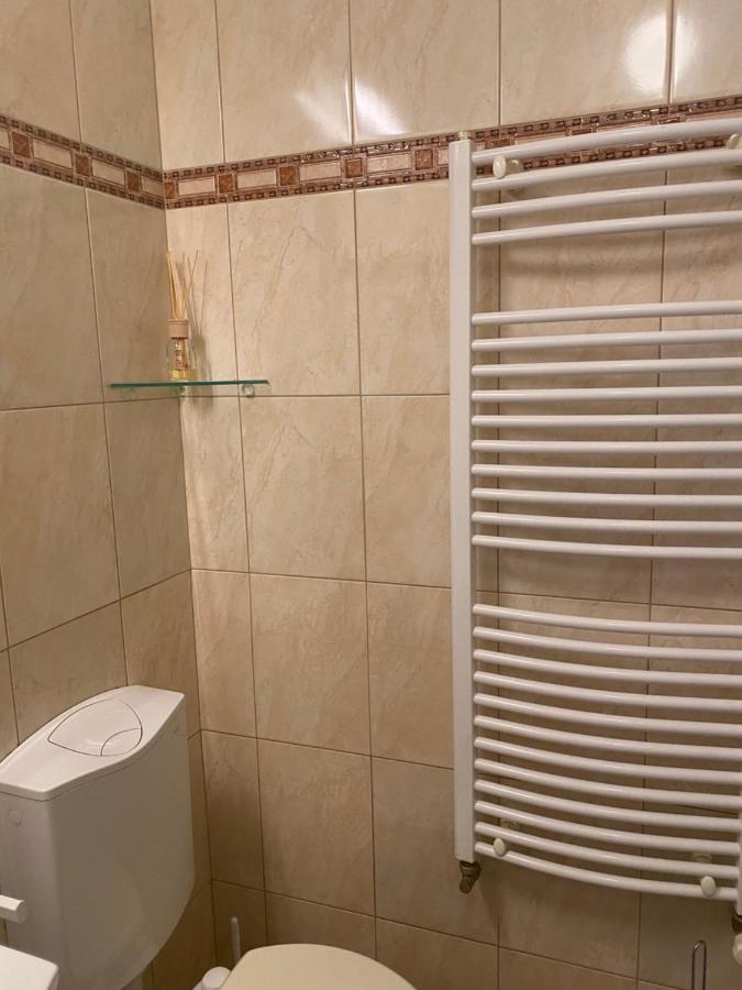 Blue Danube Apartment Downtown With Free Parking Boedapest Buitenkant foto
