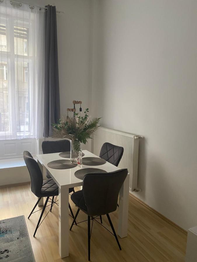Blue Danube Apartment Downtown With Free Parking Boedapest Buitenkant foto