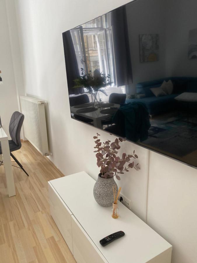 Blue Danube Apartment Downtown With Free Parking Boedapest Buitenkant foto